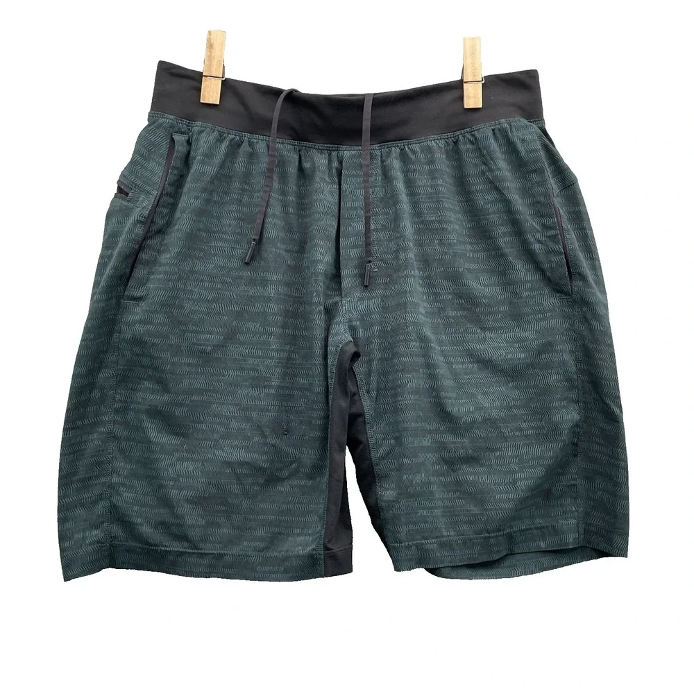 Lululemon Athletic Short Men Large Green Performance Running Training Sportswear